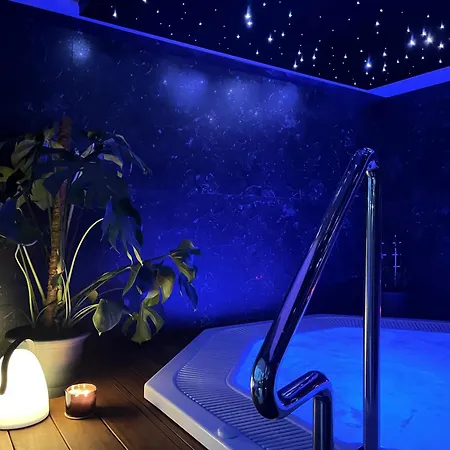 B&B Axel Boutique Jacuzzi & Sauna 3*