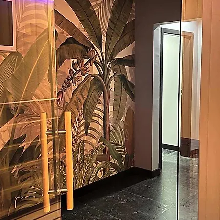 Bed and breakfast Axel Boutique Jacuzzi & Sauna 4*