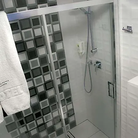 Axel Boutique Jacuzzi & Sauna Bed and breakfast