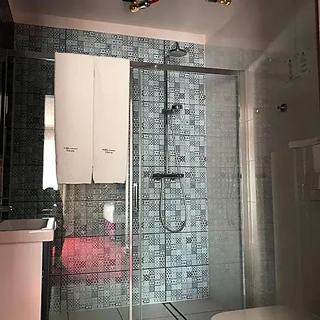 Bed and breakfast Axel Boutique Jacuzzi & Sauna