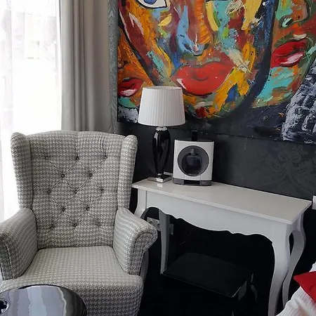 Axel Boutique Jacuzzi & Sauna B&B