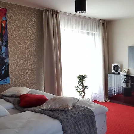 Axel Boutique Jacuzzi & Sauna 3*