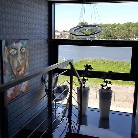Bed & Breakfast Axel Boutique Jacuzzi & Sauna 4*
