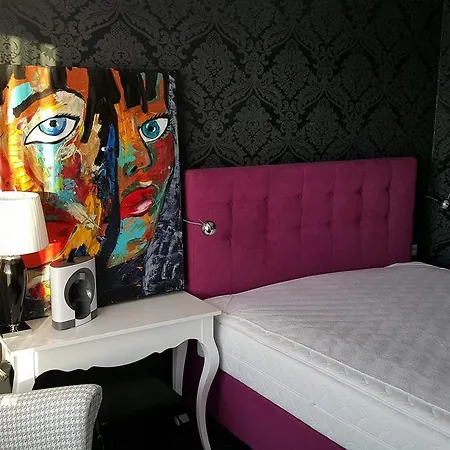 Axel Boutique Jacuzzi & Sauna