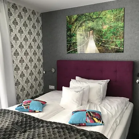 Axel Boutique Jacuzzi & Sauna B&B