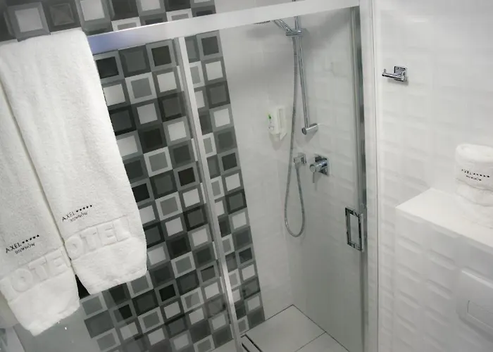 Axel Boutique Jacuzzi & Sauna 3*